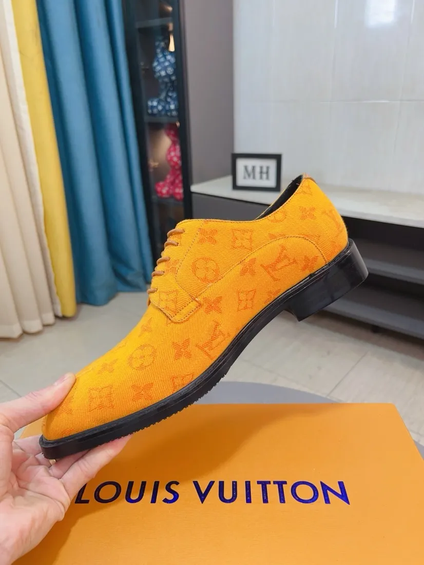 Ex-factory price 720🌹🌹High version [LV] Louis Vuitton's popular casual leather shoes🎖Fashionable and elegant🎖🎖Material: Original imported open-edge beaded cowhide, washed cowhide leather lining, original open-molded rubber outsole, high-end and classy, ​​elegant quality, instantly transforming into a handsome man ❤❤Standard\nNumber: 38-44
